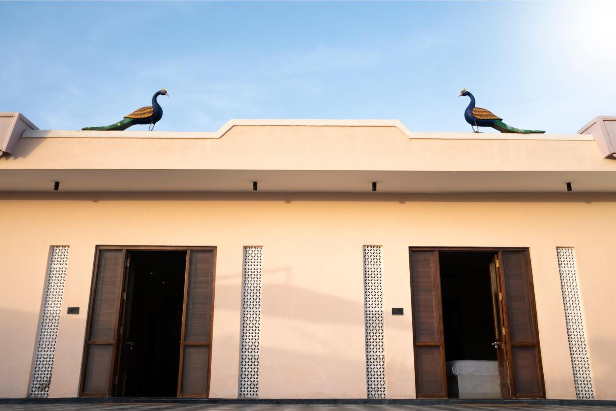 Parijat Private Pool Villa 1, 2 And 3 Bhk 烏代浦 外观 照片